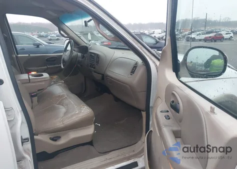 2001 Ford F-150 King Ranch Edition/Lariat/Xlt from USA, damaged, VIN 1FTRW08L81KE30191